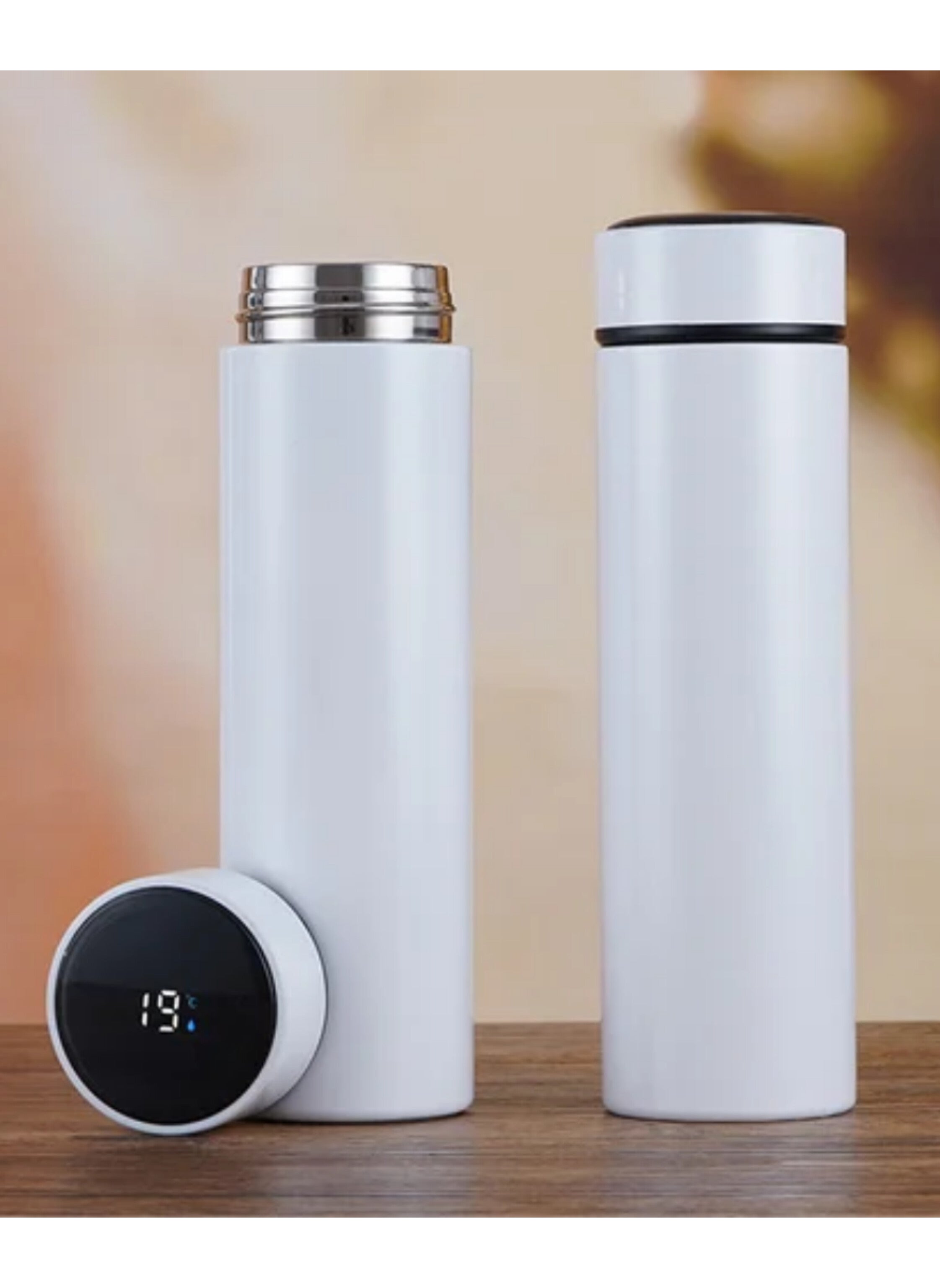 500ml Smart Water Bottle with LED Display Stainless Steel Thermostat for Hot and Cold Coffee and Tea for School, Home and Office white colourزجاجة مياه ذكية  500 مل بشاشة LED لعرض من الستانلس ستيل لمدة حراري للمدرسة والمنزل والمكتب لون ابيض