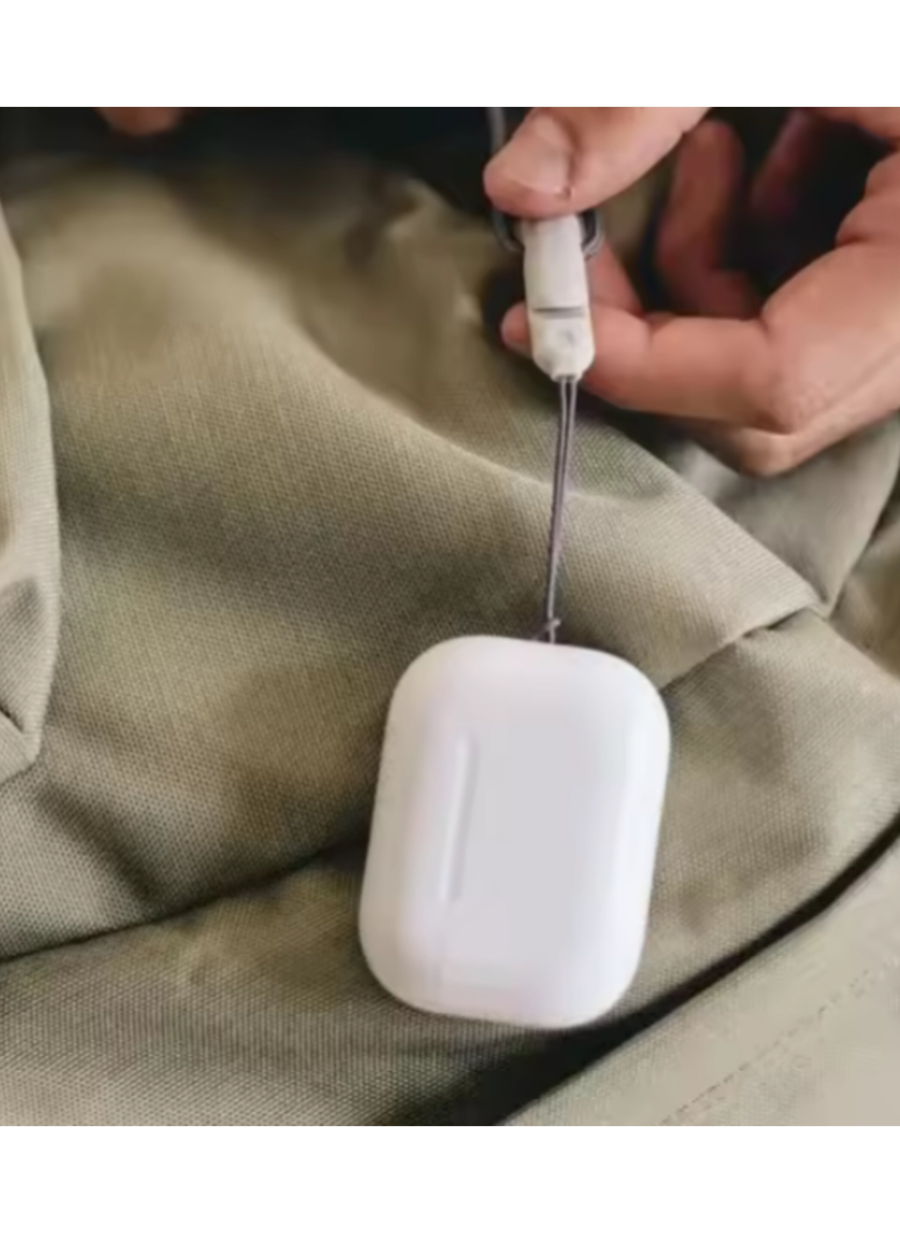 سماعات أذن لاسلكية TWS (Air Pro 2) مع شاحن وحلقة تعليق، بجودة صوت Hi-Fi، وبلوتوث سريع، وعزل ضوضاء TWS Wireless Earbuds (Air Pro 2) with Charging Case and Lanyard Loop, Featuring Hi-Fi Sound Quality, Fast Bluetooth, and Noise Isolation