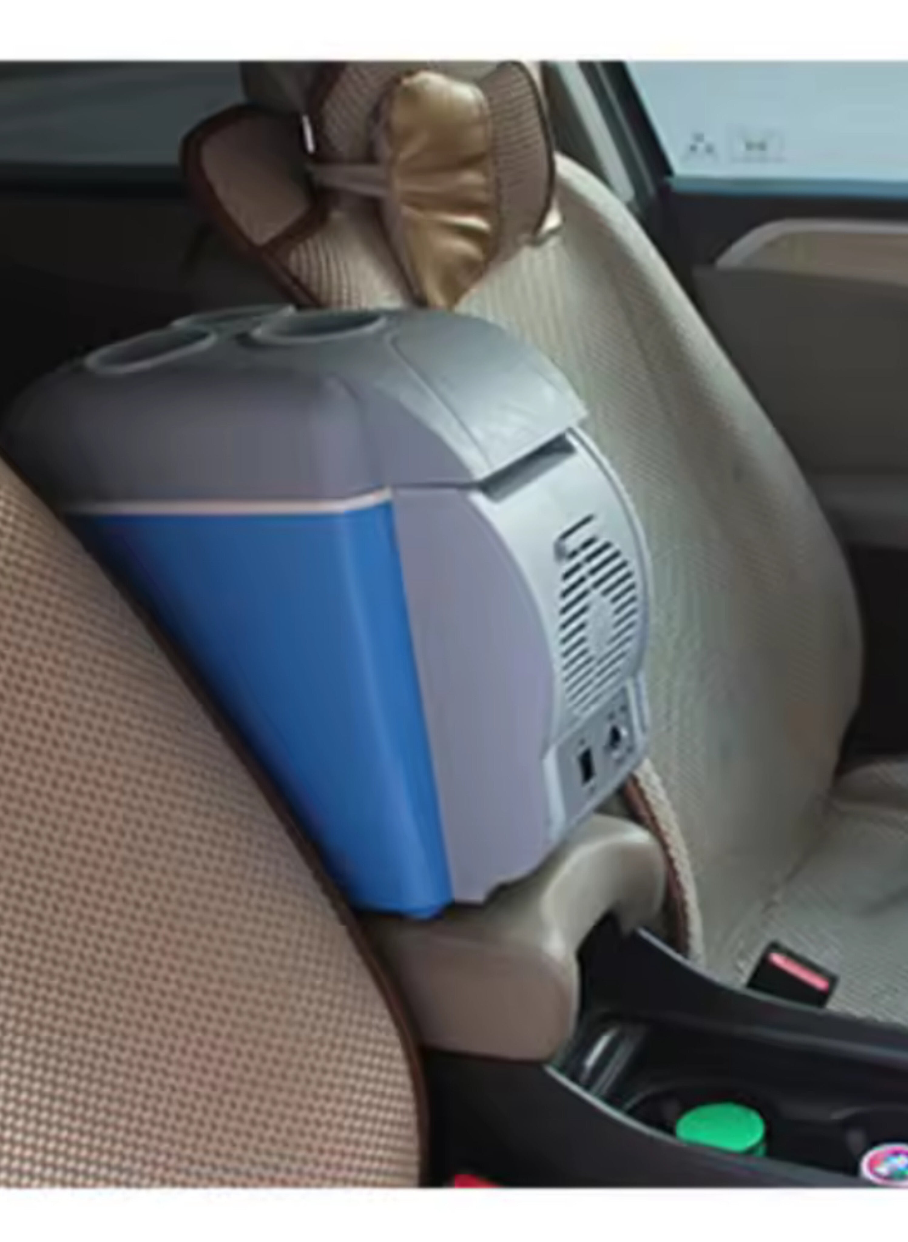 ثلاجة محمولة للسيارة 7.5 لتر - مبرّد ومسخّن إلكتروني Portable 7.5L Car Refrigerator - Electronic Cooler & Warmer