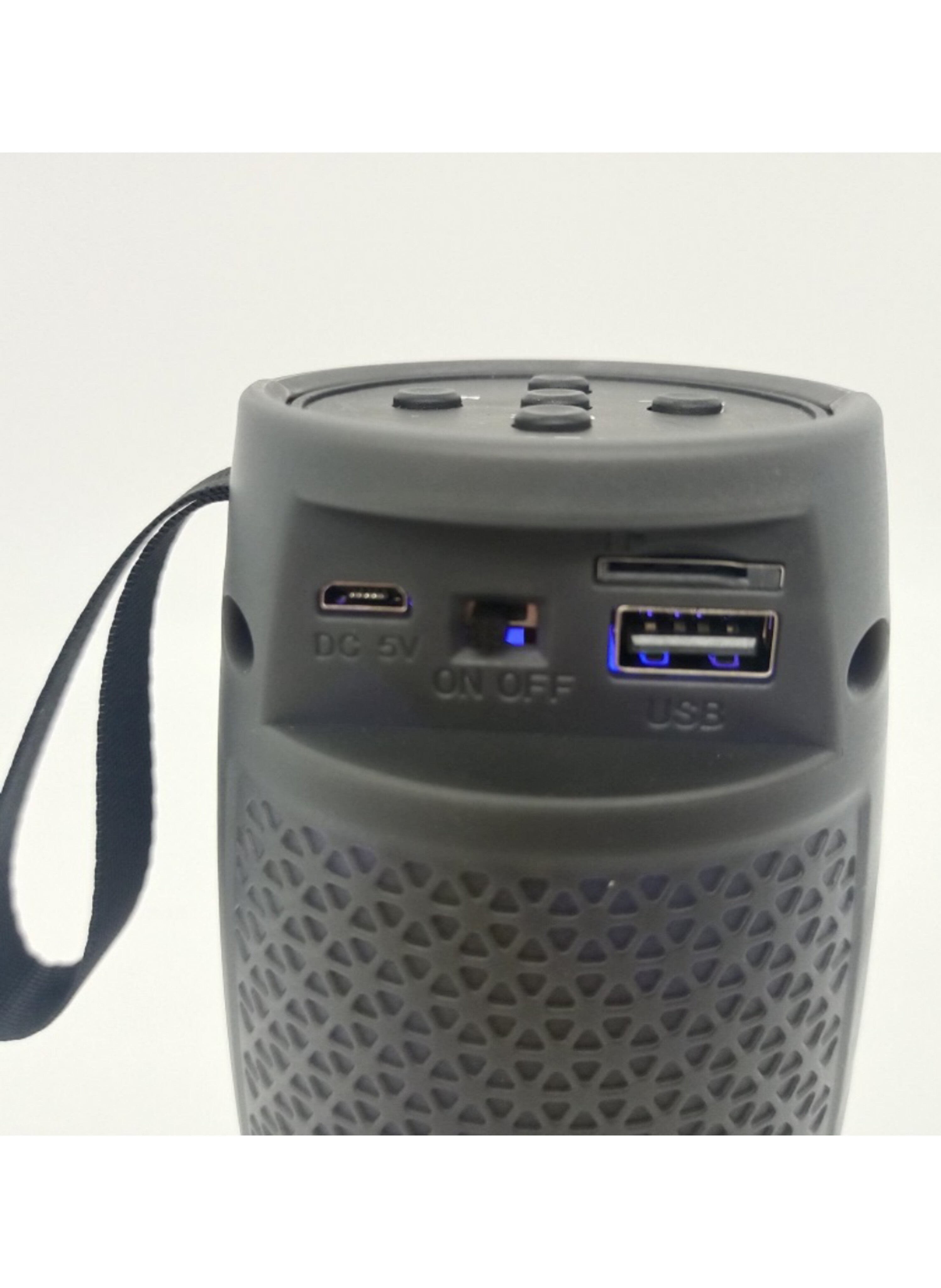 مكبر صوت بلوتوث محمول لاسلكي عالي الجودة مع إضاءة LED ملونة وبطارية تدوم طويلاً - مثالي للحفلات والتنقل Premium Wireless Portable Bluetooth Speaker with Dynamic LED Lighting and Long-Lasting Battery - Ideal for Parties and On-the-Go Use
